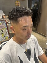 チルチェア 吉祥寺店(CHILL CHAIR)&nbsp;ハードパーマ×スキンフェード〈吉祥寺〉〈バーバー〉