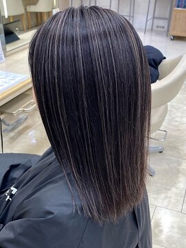 シャルムバイケンジ(Charm.by KENJE) 暗めカラーグランマッシュデザインカラー髪質改善20代30代有楽町