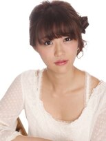 ツヤ感と清らかさが共存した　簡単編み込みアレンジ
