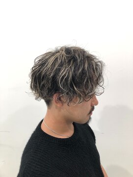 クロ(Kro) マッシュパーマ＆ハイライト