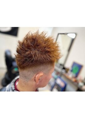 リヴ ヘアワークス(LiVE HAIR WORKS) ハイトーン×ツイストパーマ