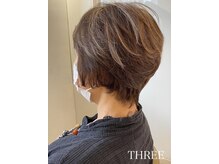 スリー(THREE)