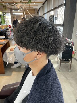 ラテ(LATTE) マッシュスタイル波巻きパーマ