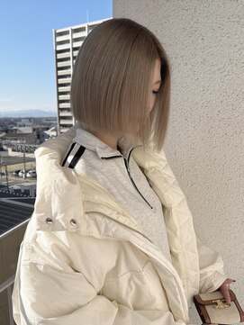 ボンド(BOND) 切りっぱなしボブ×グレージュカラー