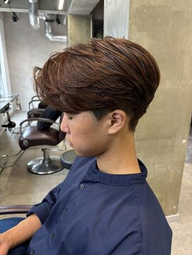 ミューバイケンジ(miu by KENJE) miu&宇都宮良太　センターパート×ニュアンスパーマ