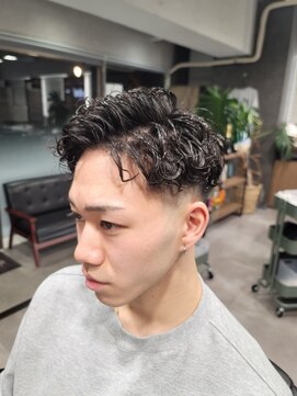 ロワジール 松戸店(Loisirs) スキンフェード×ニュアンスパーマ