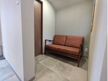 エトワ(ETOWA)の雰囲気（待合スペース）