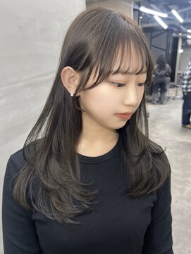ジーナ 池袋(Zina) グレージュ/顔まわりレイヤー/レイヤーカット/前髪カット/池袋