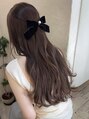 イデアル(Ideal) 思わず触れたくなるような柔らかさを纏ったbrowncolor