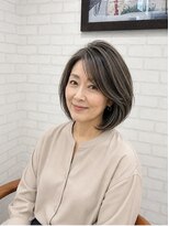 アースオーセンティック 熊本長嶺店(EARTH Authentic)&nbsp;【白髪ぼかしハイライト×丸みショートボブ】