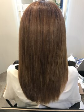 アールサロン アオヤマ(Rr SALON AOYAMA) プラチナミネコラ