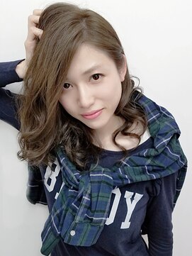 アットウィルヘアー(at will hair) ネイビーカラー×重軽ウェーブ/成田/ベージュカラー/伸ばしかけ