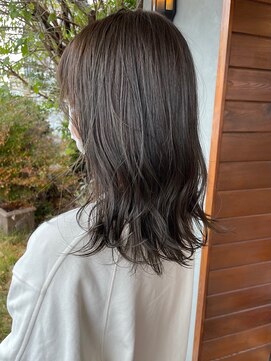 ヘア プロデュース キュオン(hair produce CUEON.) ミディアム×オリーブグレージュ