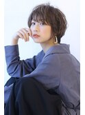 前髪ありの可愛いショートダークアッシュカラー