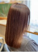 うる艶髪セミロングヘア