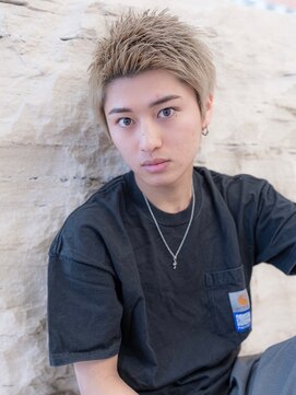 メゾンバイハバナ(maison by HAVANA) 束感ショートツーブロックマッシュハイライトスパイキーショート