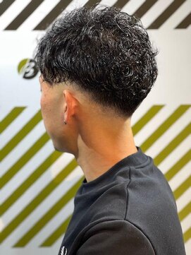 バーバーバー 四谷(BARBER-BAR) 大人かカッコいいワイルドスパイラルパーマ
