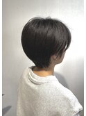 黒髪ショートマッシュ