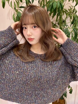 ボタン シブヤ(VOTAN SHIBUYA) ベージュ/韓国ヘア/渋谷/レイヤー/顔まわり/前髪