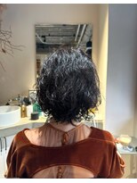 リラエ(Lyrae)&nbsp;くせ毛を活かすカット/髪質改善/美髪カラー【大阪/西梅田】