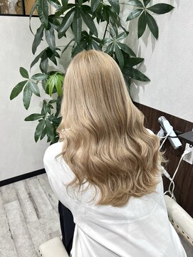 ベルヘアーデザイン 堺東(Belle hair Design) ハイトーン/ケアブリーチ/外国人風/ミルクティーベージュ/堺東