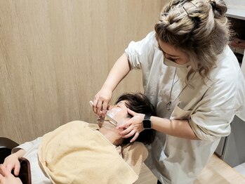 ライール ザ バーバー(Lair the barber)の写真/【大阪駅前第４ビル内】仕事帰りに通いやすい立地◎マンツーマン施術で落ち着いた施術が受けられます。