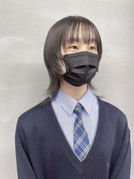 イロハ(IROHA) 中性的なウルフカット