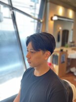 ゼロスバーバー(0's BARBER SHOP)&nbsp;ニュアンスパーマメンズパーマフェザーツーブロ