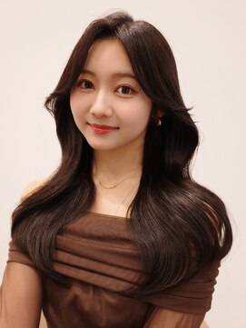 アフロート ルヴア(AFLOAT RUVUA) ●韓国トレンドヘアはお任せ下さい！20代30代前髪顔周りレイヤー