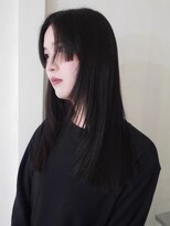 229&nbsp;STEP CUT /顔まわりカット　黒髪ロング
