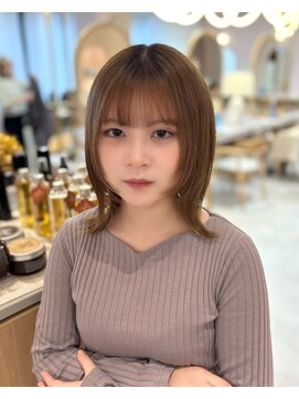 メルク ユニ(merc.uni) レイヤーカット2.27ミディアムレイヤーカット