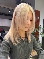 サンクプロジェクト(cinq PROJECT)&nbsp;抜きっぱなしブロンドのミディアムレイヤー