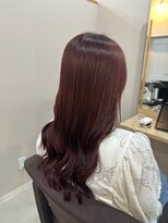 カミエ(kamie) 透明感あるレッドロング × 艶髪トリートメント