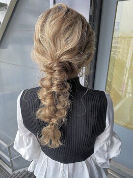 スターズ 船橋(STARS) ゆるふわ編みおろしヘアアレンジ！