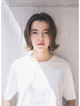 ピズム(PISM) セミウェットウェーブ耳かけAラインボブ/メッシュカラー