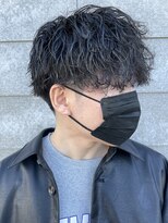 ヒュイル バイ ニアウ(Hwyl by Niau)&nbsp;メンズマッシュパーマ波巻スパイラルパーマニュアンスパーマ