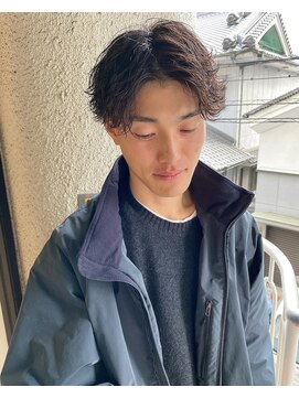 メンズアンダーバーホワイト 南海難波店(Men's _WHITE) センターパート×波巻きパーマ