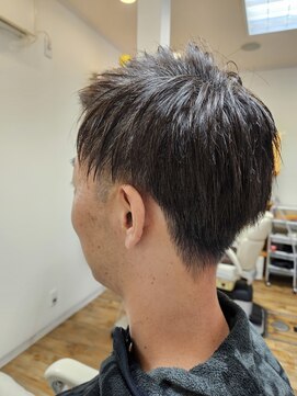 バズ(BUZZ) ツーブロック×刈り上げ