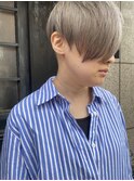 【Oui!xSEIGO】ハンサムショート×前下がりホワイトシルバー