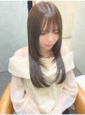 顔周りレイヤー×ストレートロング