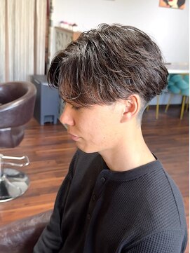 リ メイロ(Re.Meiro) フェザーパーマ【メンズ/パーマ/眉毛/沖縄市/美里】