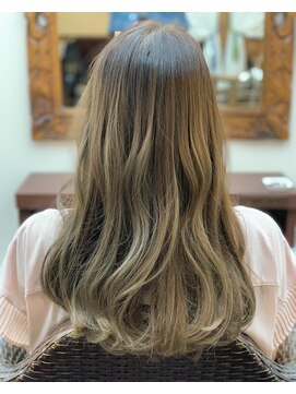 パチャールヘアー(PACAR HAIR) ホワイトベージュ