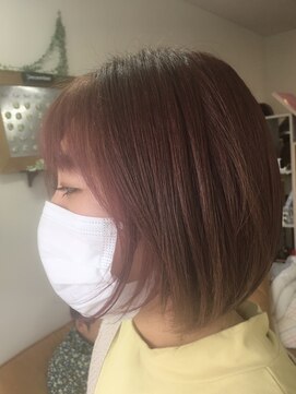 エルフゥ(Elle fou) ミニボブ&ヘムラインカラー