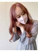 レイヤーロング_ベージュピンク_チェリーブラウン_ウェーブ巻き2