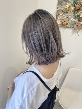 アイズ ヘアー メイク(I's hair make)の写真/【低刺激×高発色】ダメージの少ない商材で髪への負担を最小限に抑え、透明感のある仕上がりを叶えます♪