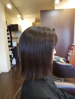 ヘアメイク ビス(Hair Make Bis.) 切りっぱなしボブ