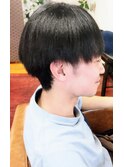 襟足のツーブロックを伸ばしながらマッシュスタイルに