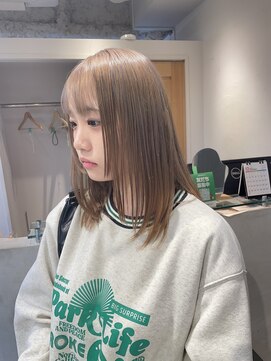テトラ バイ ネオリーブ 横浜西口店(tetra by neolive) 横浜★顔まわりレイヤー ミルクティーベージュ ブリーチ2回