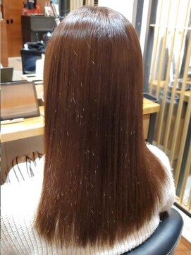 キオナ(Kiona) 艶髪/絹髪/髪質改善