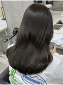 暗めオリーブグレージュ　ブリーチなし　表参道/青山